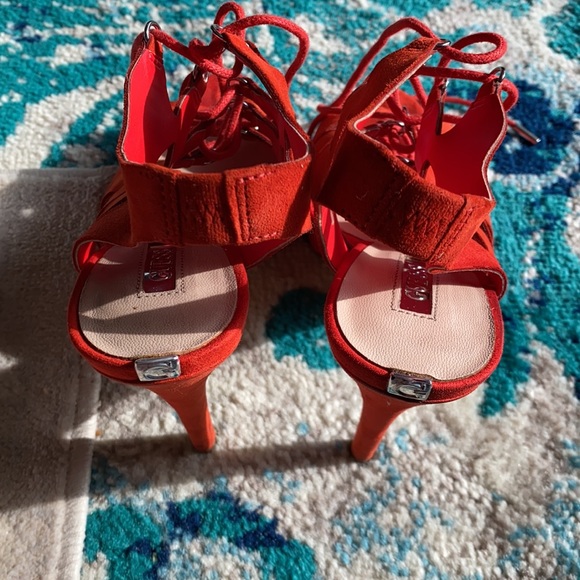 GUESS high heels - Picture 4 of 8
